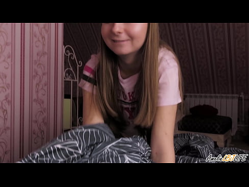 ❤️ Blondie-k bere BFF-ren sakon zurrupatzen du eta esperma jasotzen du ahoan ❤️❌ Kalitatezko pornoa pornoan eu.xxxdesichudai.ru ❌️❤